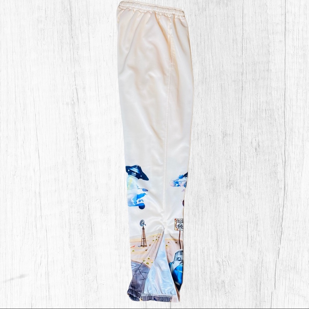 Route Us 66 Ufo Printed Draw String Joggers - image 7